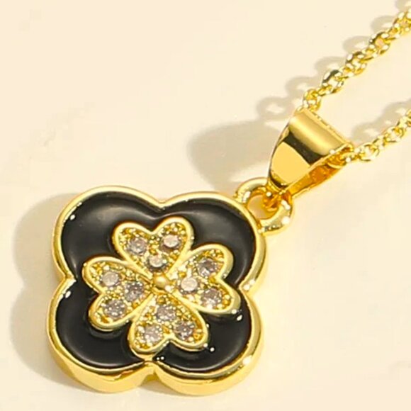 NEW STYLE OF CLOVER NECKLACE 4 CLOVERS IN BLACK CUBIC ZIRCONIA INLAID - Picture 1 of 1